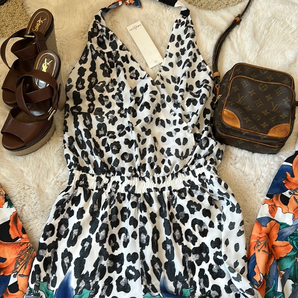NWT PARIS GRIFFLIN JUMPSUIT